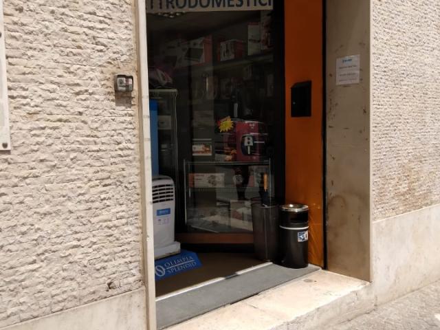 Negozio in vendita a Potenza