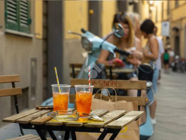 Negozio in vendita a Prato