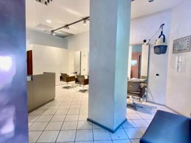 Negozio in vendita a Prato 50 mq Rif: 1356447