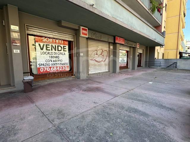 Negozio in vendita a Quartu Sant'Elena