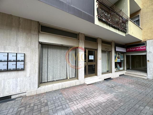 Negozio in vendita a Riva Del Garda