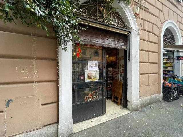 Negozio in vendita a Roma