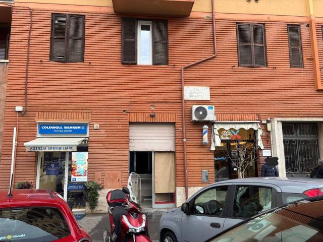 Negozio in vendita a Roma