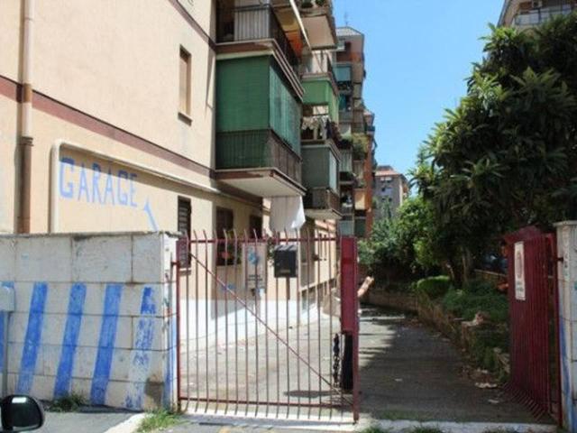 Negozio in vendita a Roma