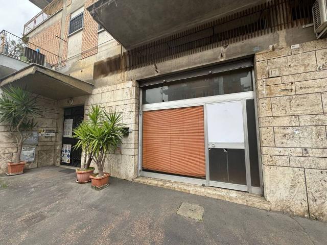 Negozio in vendita a Roma