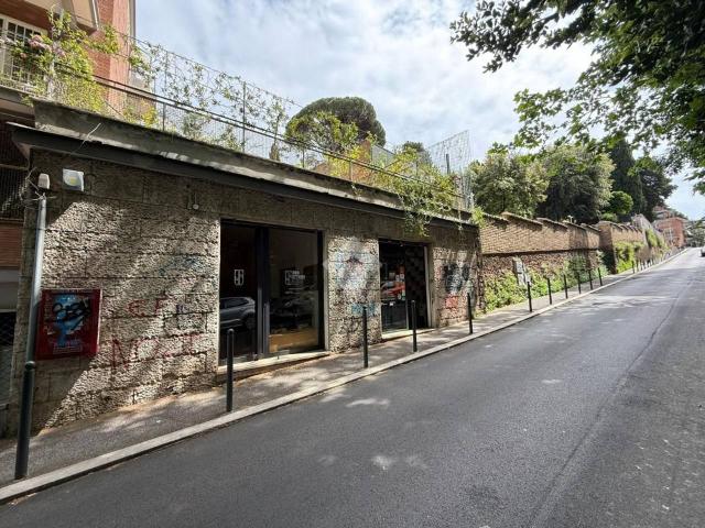 Negozio in vendita a Roma