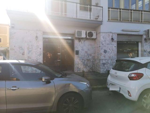 Locale commerciale in vendita a Roma