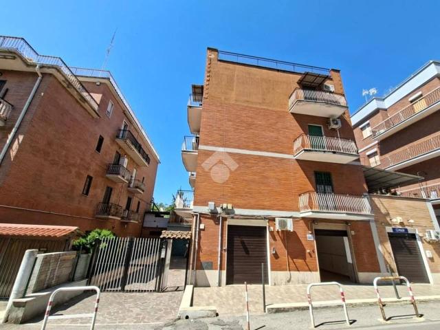 Negozio in vendita a Roma