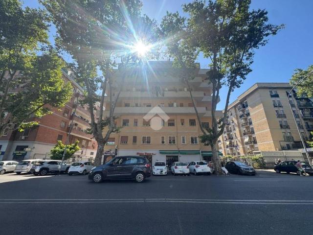 Negozio in vendita a Roma