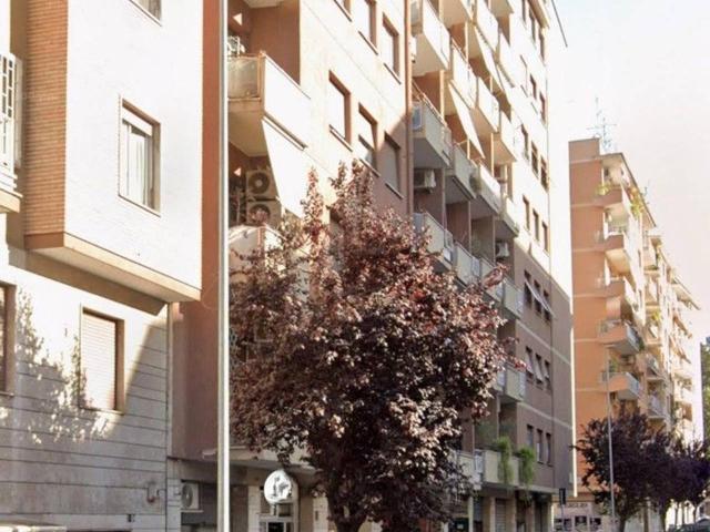 Negozio in vendita a Roma