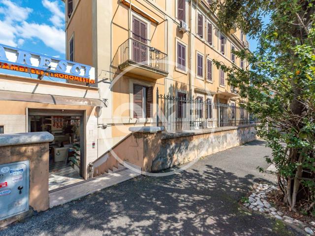 Negozio in vendita a Roma