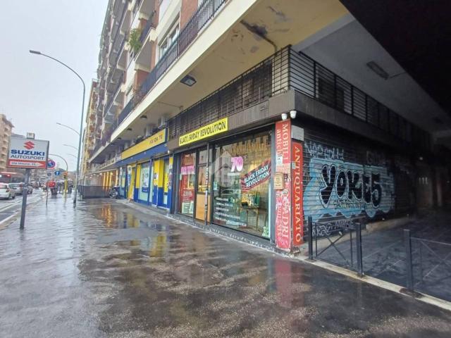 Negozio in vendita a Roma
