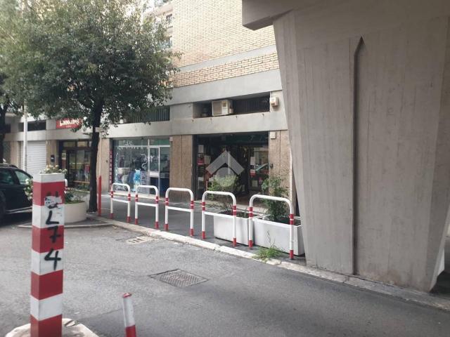 Negozio in vendita a Roma