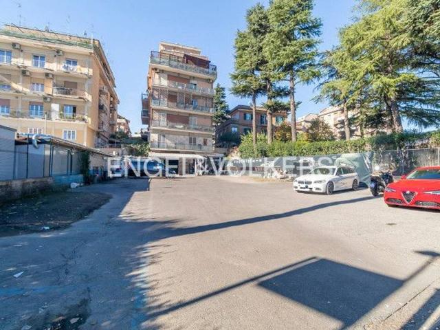 Negozio in vendita a Roma