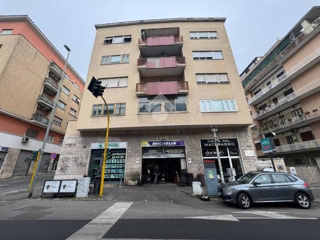 Negozio in vendita a Roma