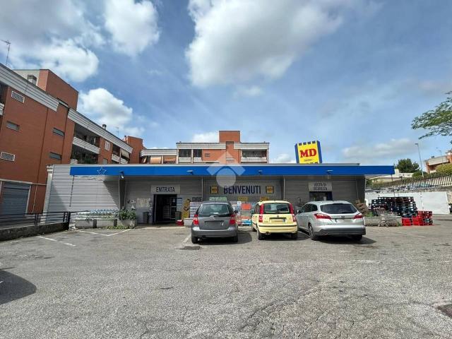 Negozio in vendita a Roma