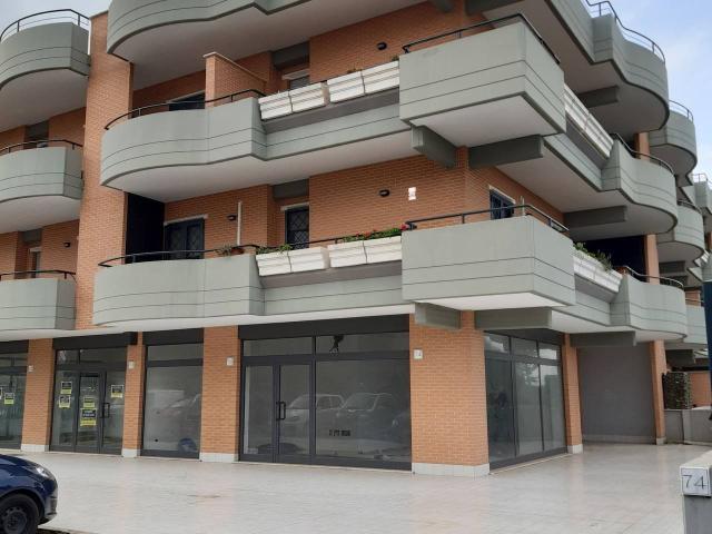 Negozio in vendita a Roma