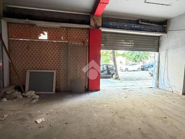 Negozio in vendita a Roma