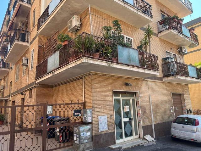 Negozio in vendita a Roma