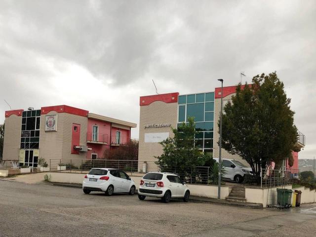 Negozio in vendita a Roseto Degli Abruzzi