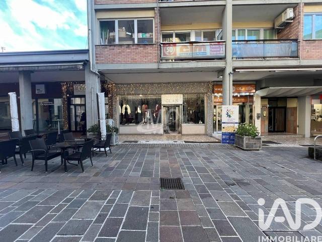 Negozio in vendita a Rovereto