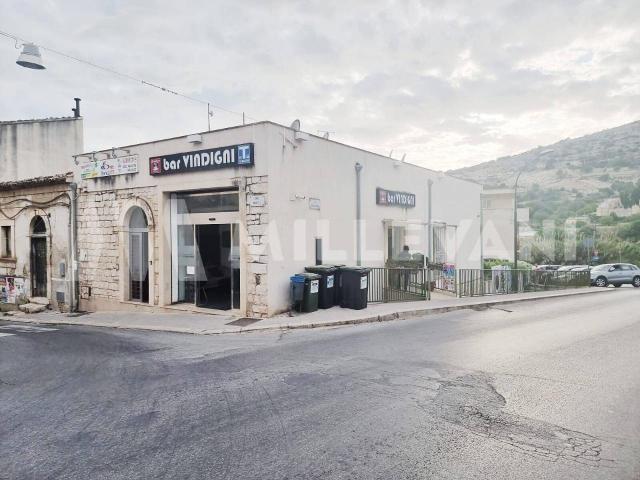 Negozio in vendita a Scicli