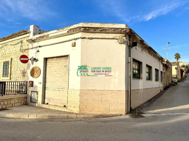 Negozio in vendita a Scicli