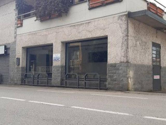 Negozio in vendita a Samarate