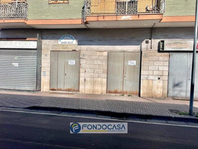 Negozio in vendita a Sant'Antimo
