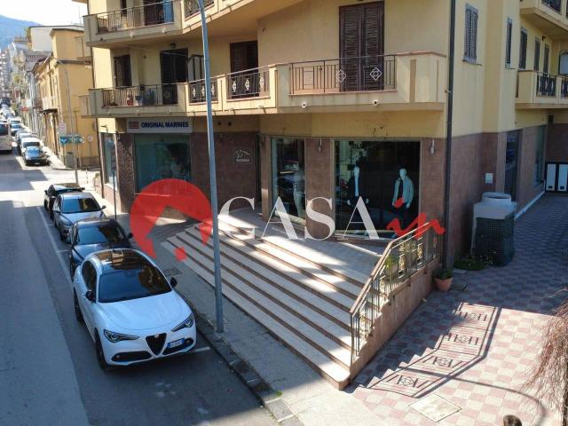 Negozio in vendita a Sant'Agata Di Militello