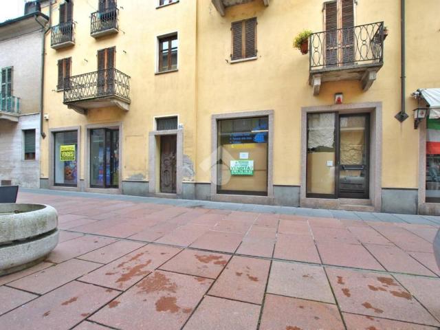 Negozio in vendita a Santhia'