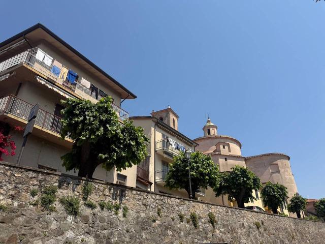 Negozio in vendita a Santo Stefano Di Magra