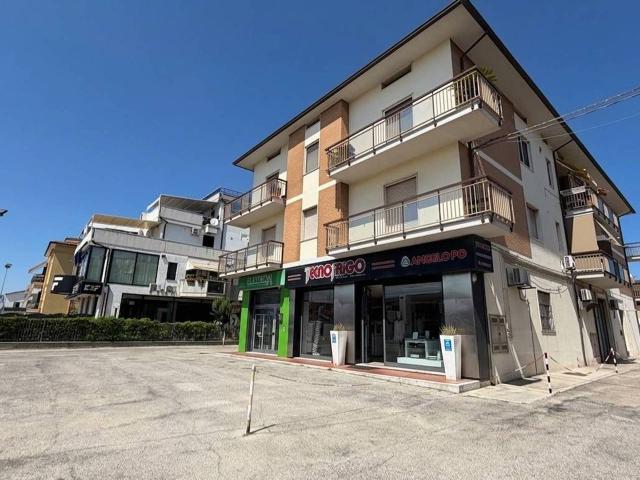 Negozio in vendita a San Benedetto Del Tronto