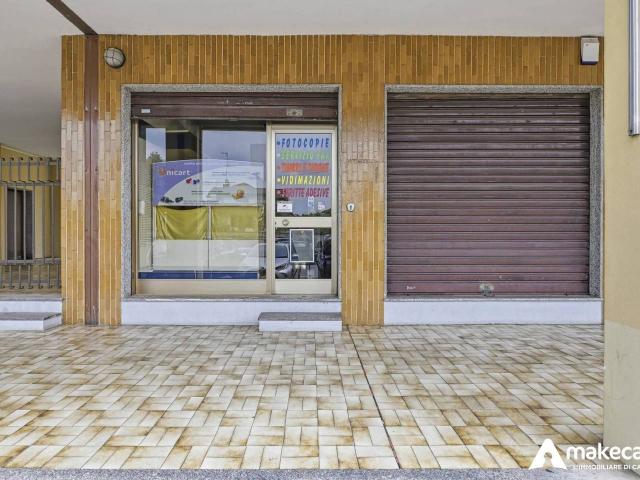 Negozio in vendita a San Giuliano Milanese