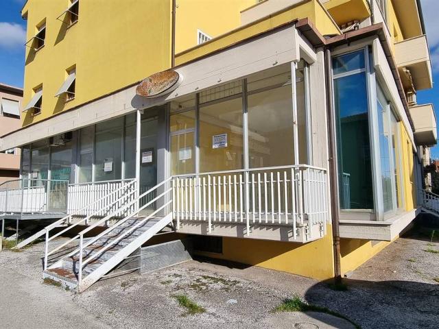 Negozio in vendita a San Severino Marche