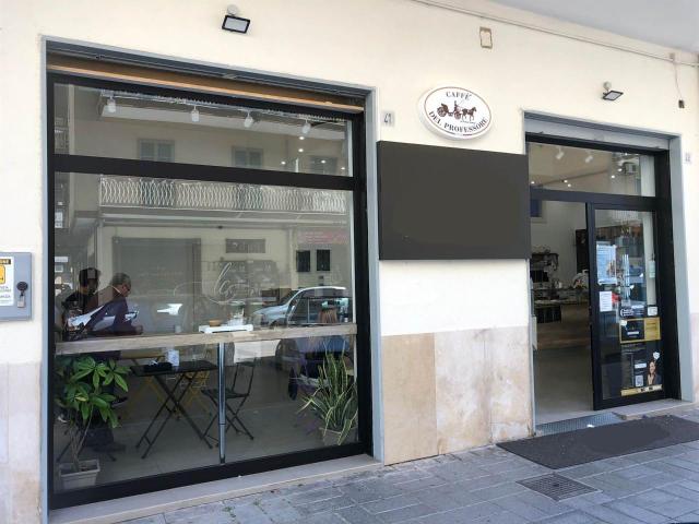 Negozio in vendita a Salerno