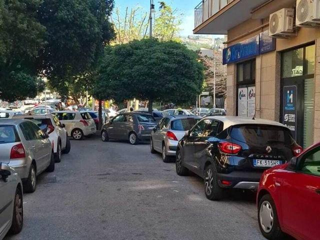 Negozio in vendita a Salerno