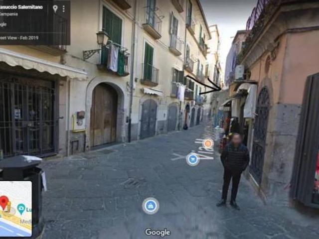 Negozio in vendita a Salerno