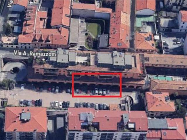 Negozio in vendita a Saronno