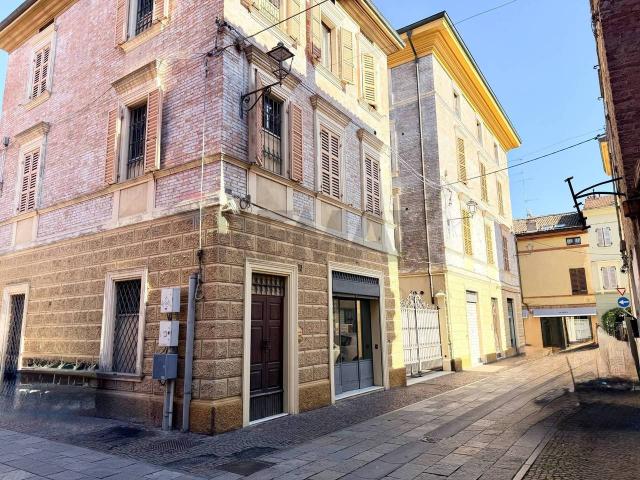 Negozio in vendita a Sassuolo