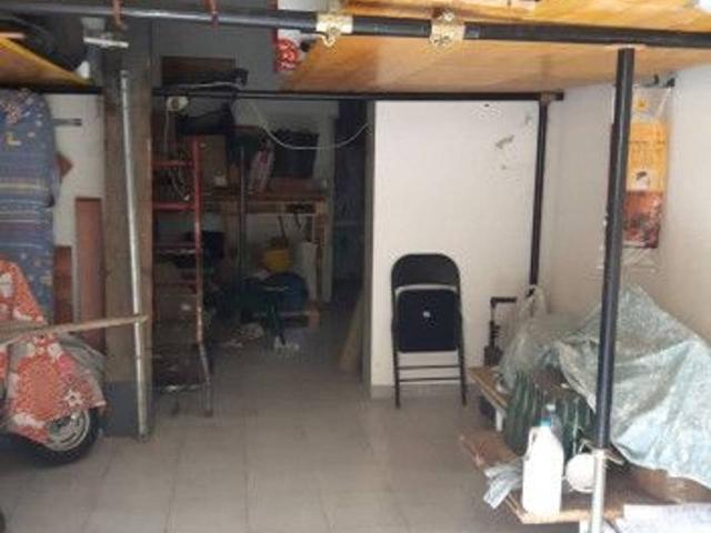 Negozio in vendita a Signa
