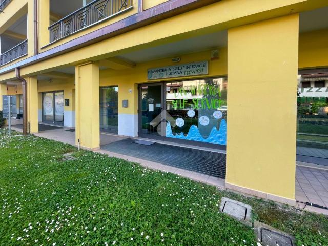 Negozio in vendita a Sirmione