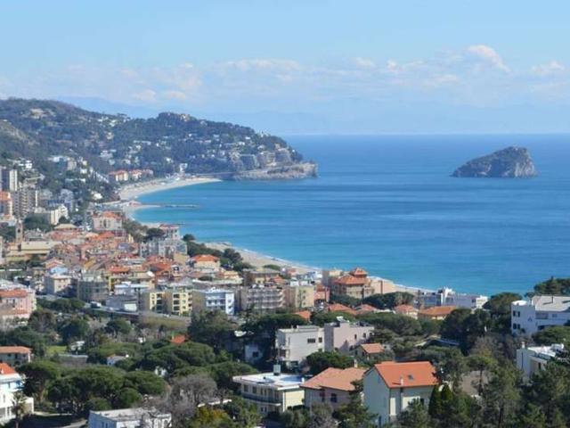 Negozio in vendita a Spotorno
