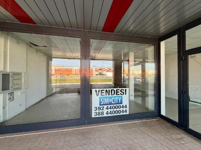 Negozio in vendita a Susegana
