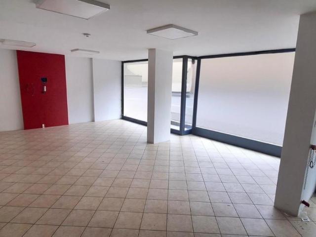 Negozio in vendita, Empoli cascine