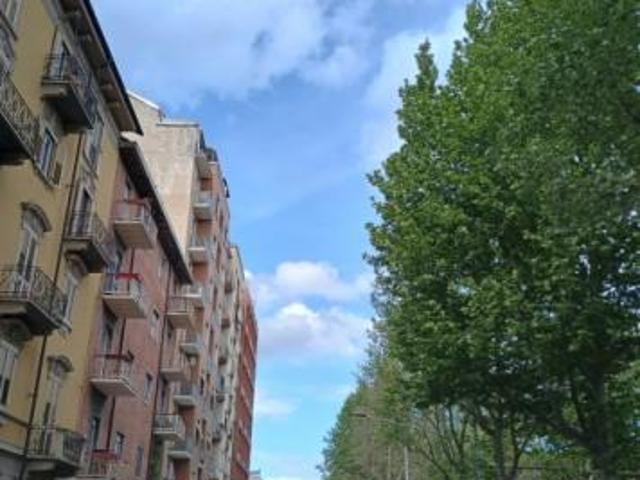 Negozio in Vendita nel Cuore di Campidoglio, Torino