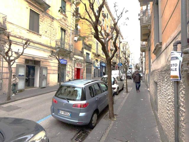 Negozio in vendita/affitto a Salerno