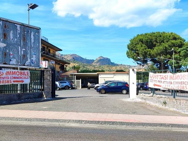 Negozio in vendita/affitto a Taormina