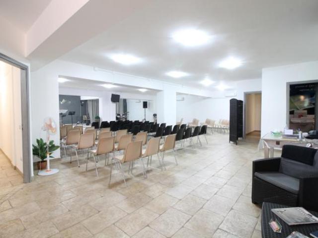 Negozio in Via Consolare