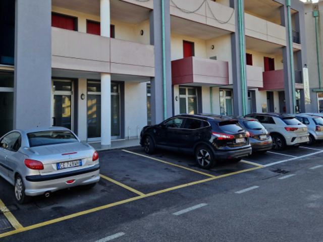 Negozio Quarto d'Altino. Rif.: 2025021VE